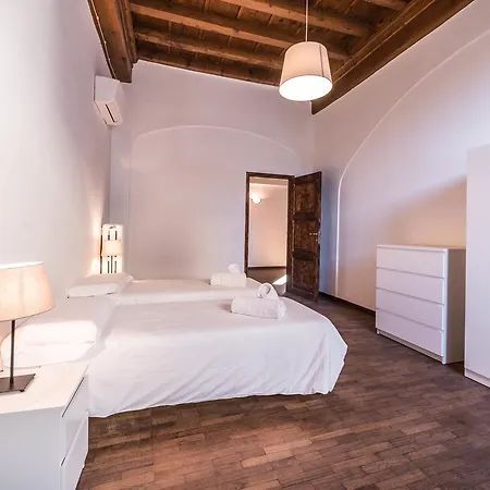 Close To The Duomo Exquisite 4bd