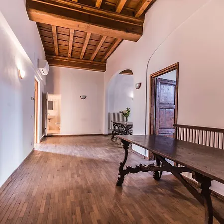 Apartman Close To The Duomo Exquisite 4bd Firenze